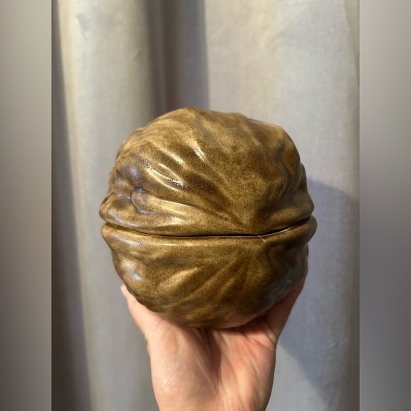 Vintage Walnut Shaped Lidded Trinket Box - Picture 2 of 10